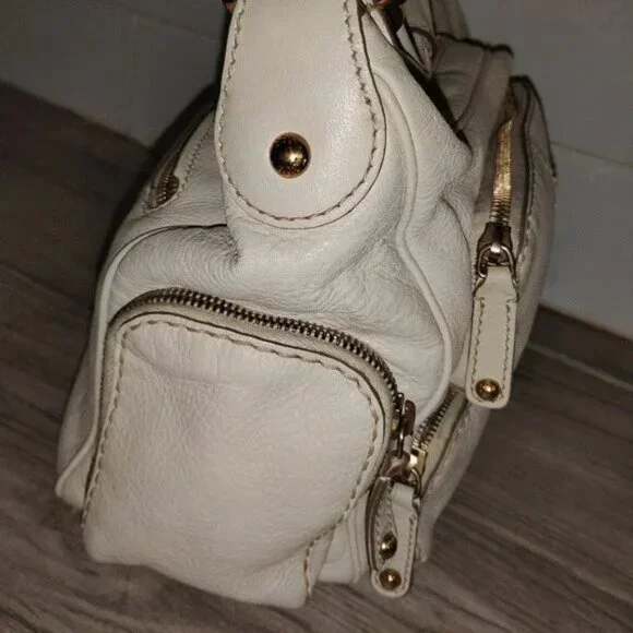 Tod's T-media Multi Pocket Cargo Shoulder bag in cream/off white - Picture 8 of 16